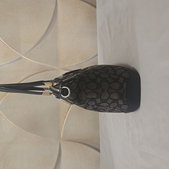 🔥Coach Canvas Handbag. Gray and Black with C Logo - Picture 4 of 6